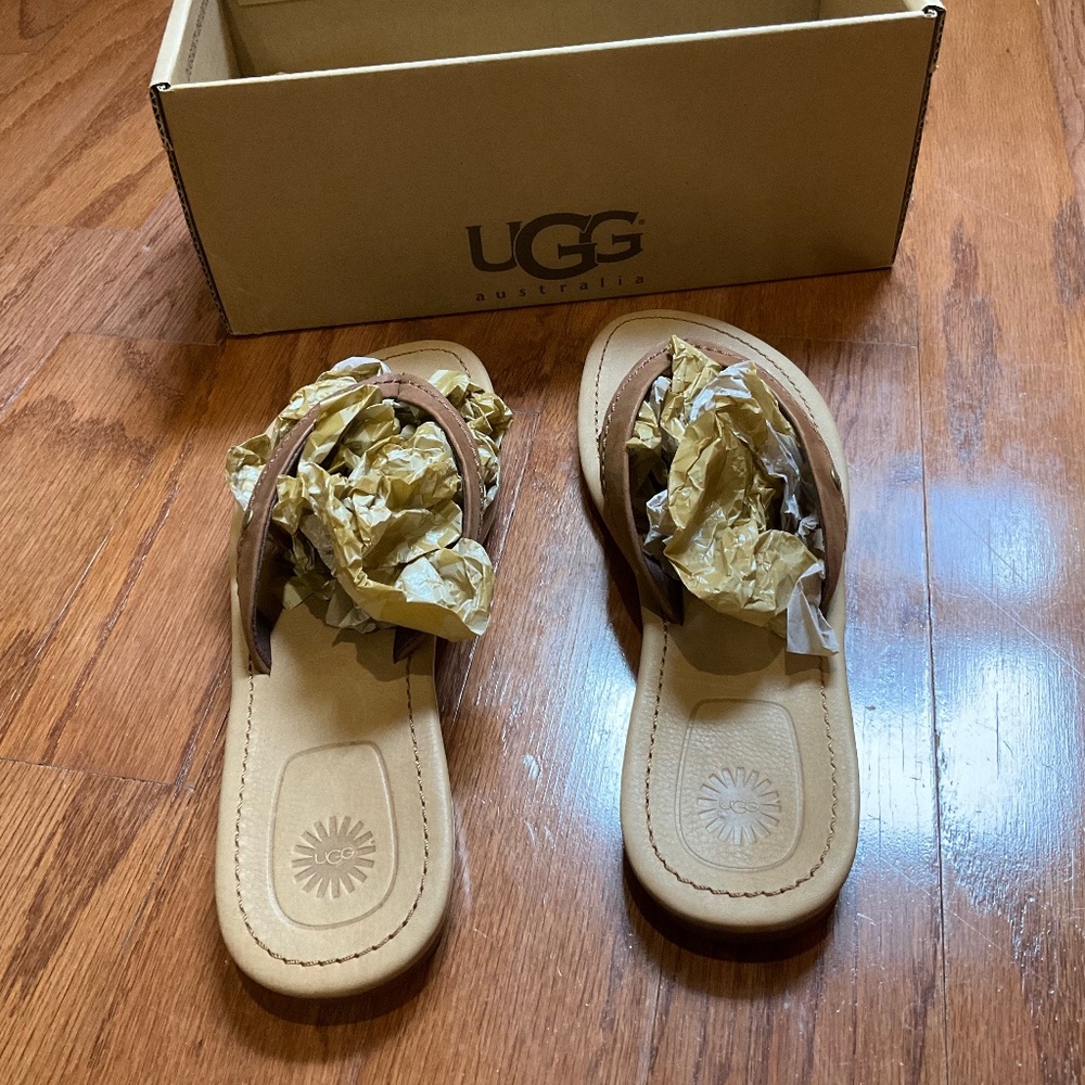 NWT UGG Australia Elyza Sandals Tan-Chestnut